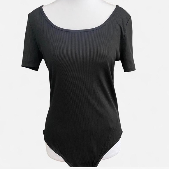 Black Ribbed Set - Picture 2 of 5